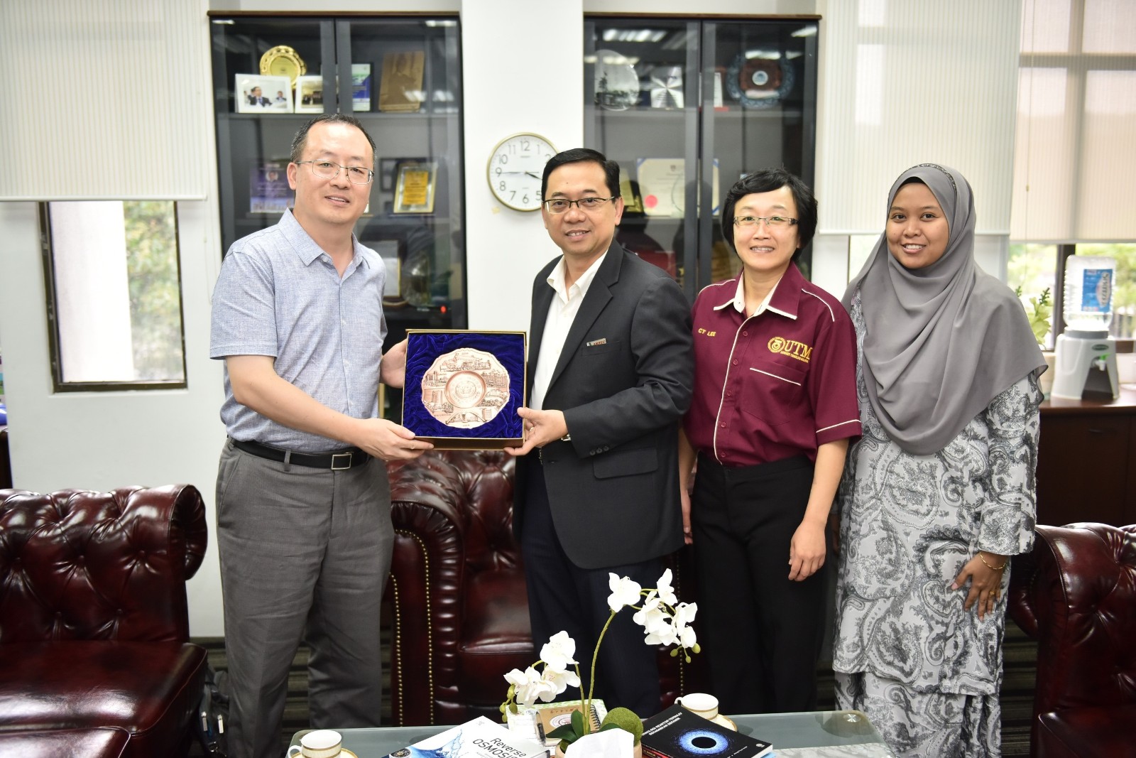 ce9e8d90f6599e52300f54284b4dd45e.jpg ce9e8d90f6599e52300f54284b4dd45e.jpg